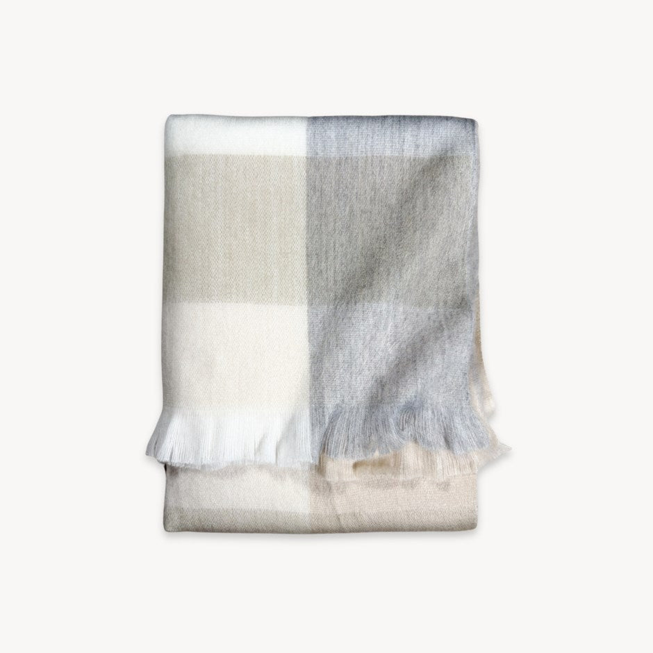 Pokoloko Fringed Alpaca Throw (many colours)