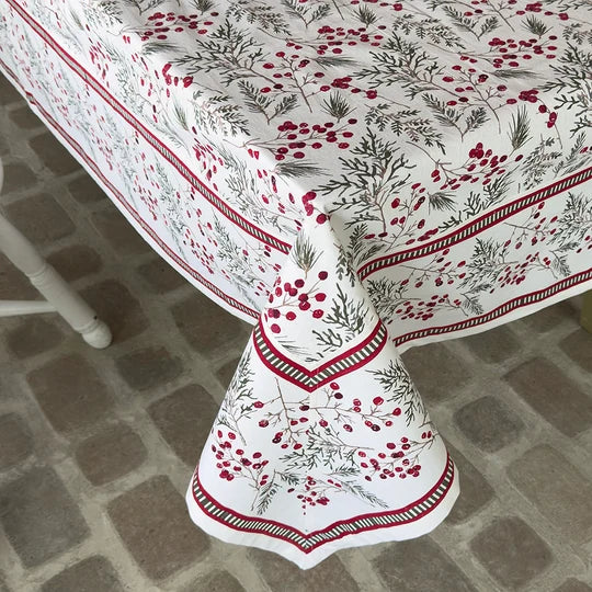 Mahogany Canada Holiday Table Linens (many styles)