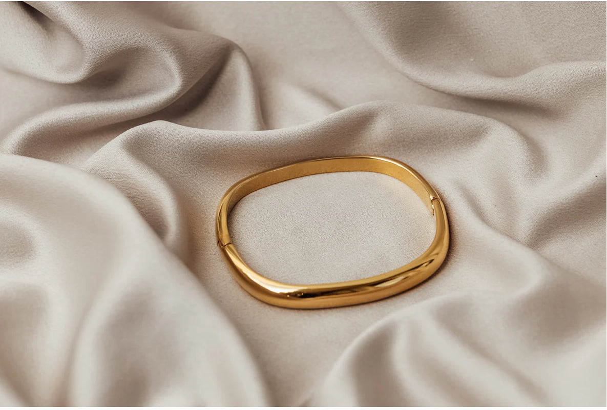 Oak & Eve Vera Bangle (in gold and silver)