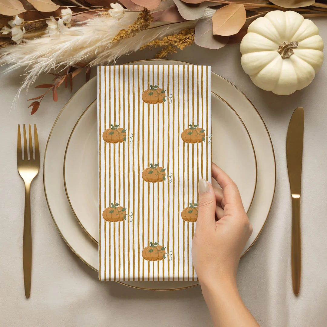 Mahogany Canada Holiday Table Linens (many styles)