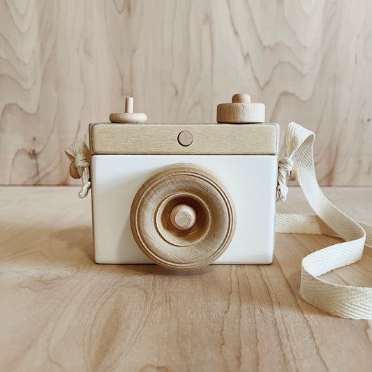 Wooden Toy Camera (two colours)