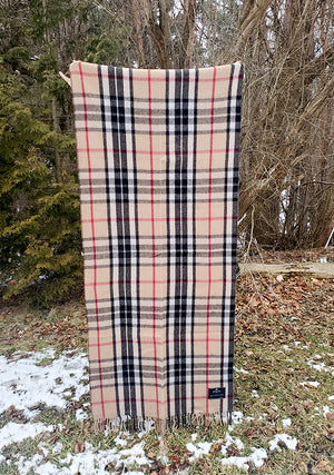 Open image in slideshow, Patrick King Woollen Company Merino Wool Tartan Blanket (two sizes, several colours)
